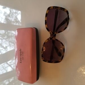 Kate Spade Tortoise Sunglasses with Case